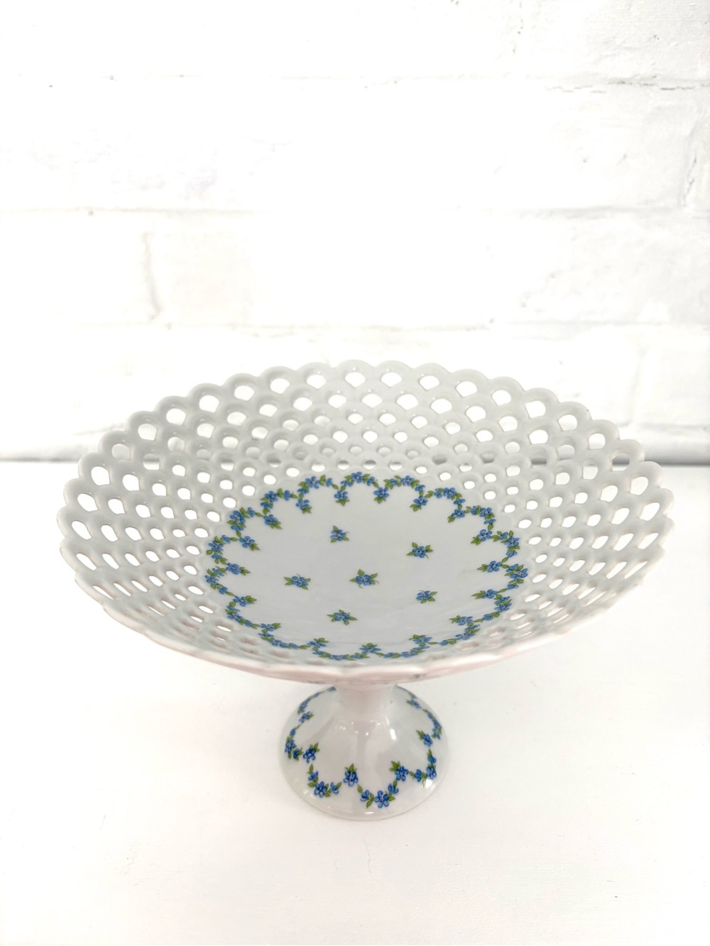 Wallendorf Vintage Porcelain Reticulated Pedestal Dish Compote